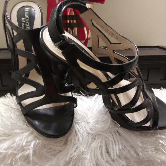 Black Sandals - Picture 2 of 5